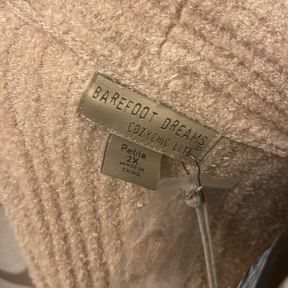 Barefoot Dreams Cardigan - Picture 7 of 8